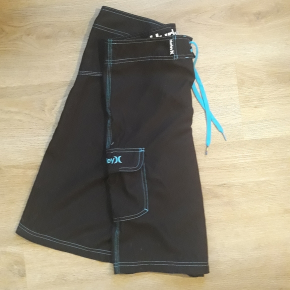 Hurley Men's One and Only 21" Board Shorts - Black / Cyan Swim Trunks - Picture 15 of 15